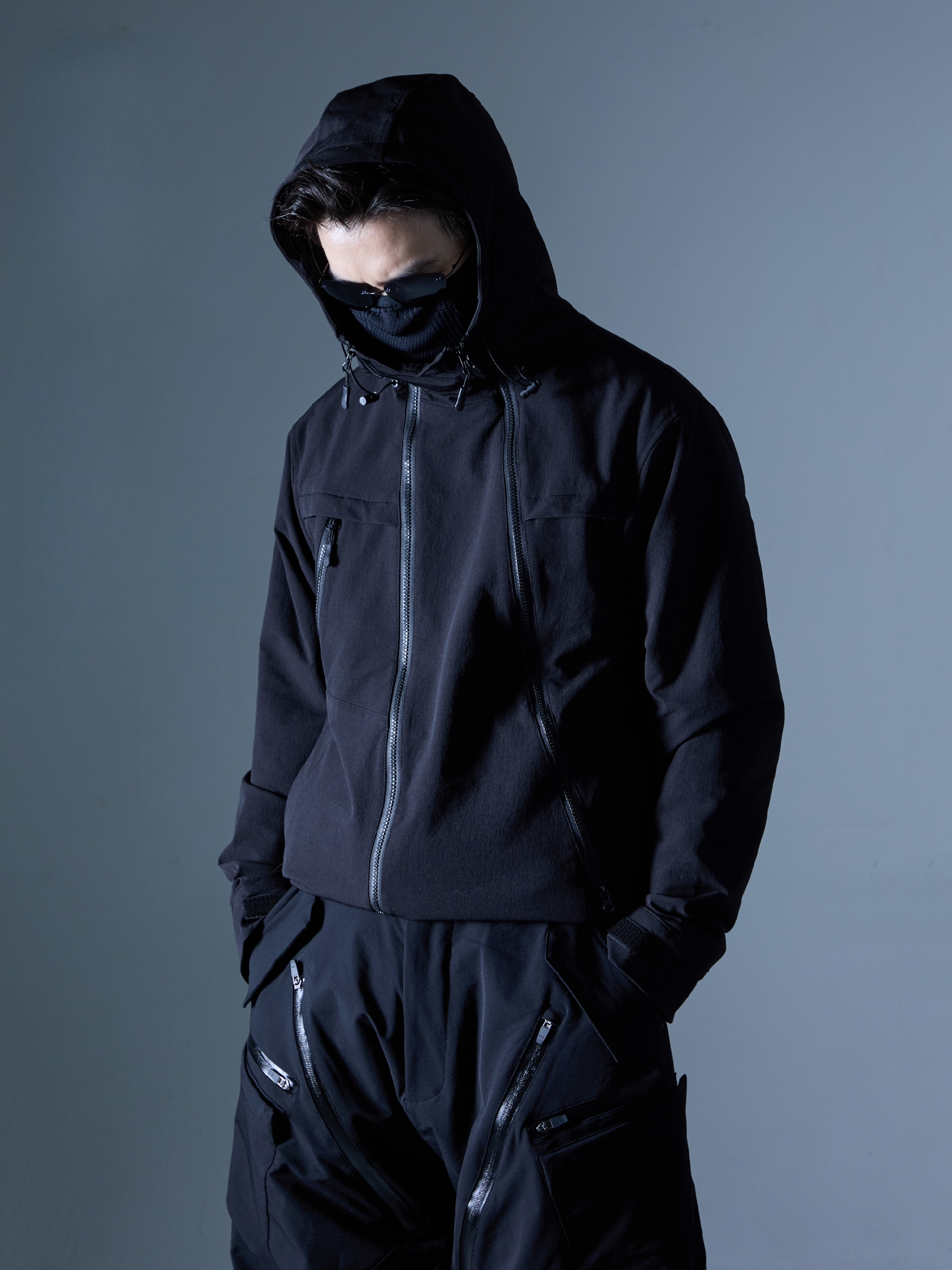 Dual Closure System Softshell Commuter Jacket