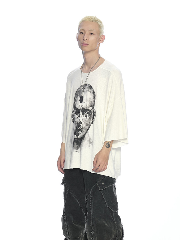FIGHTER Portrait Graphic Cropped Sleeve Tee