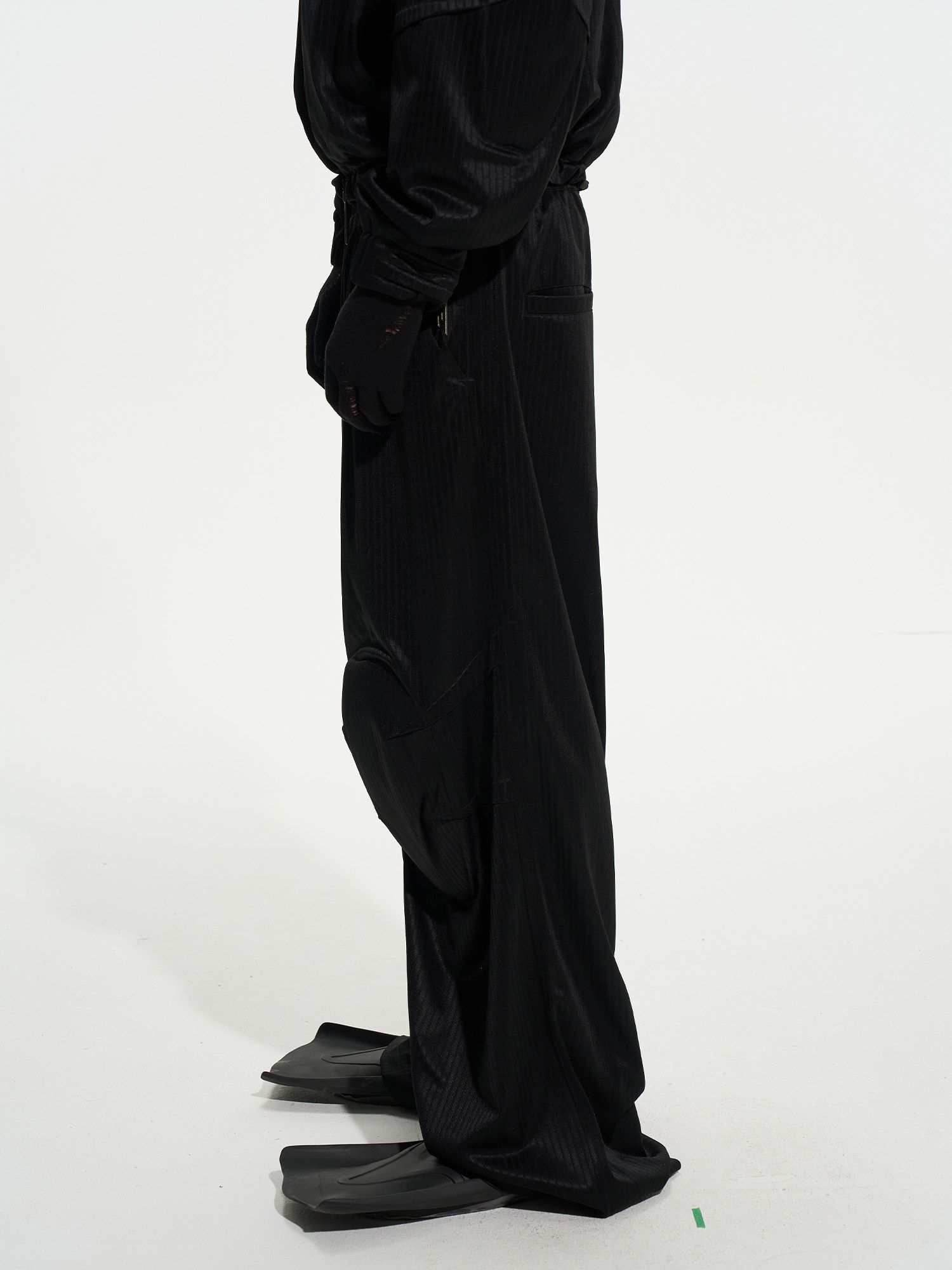 Guard Stripe Sport Pants