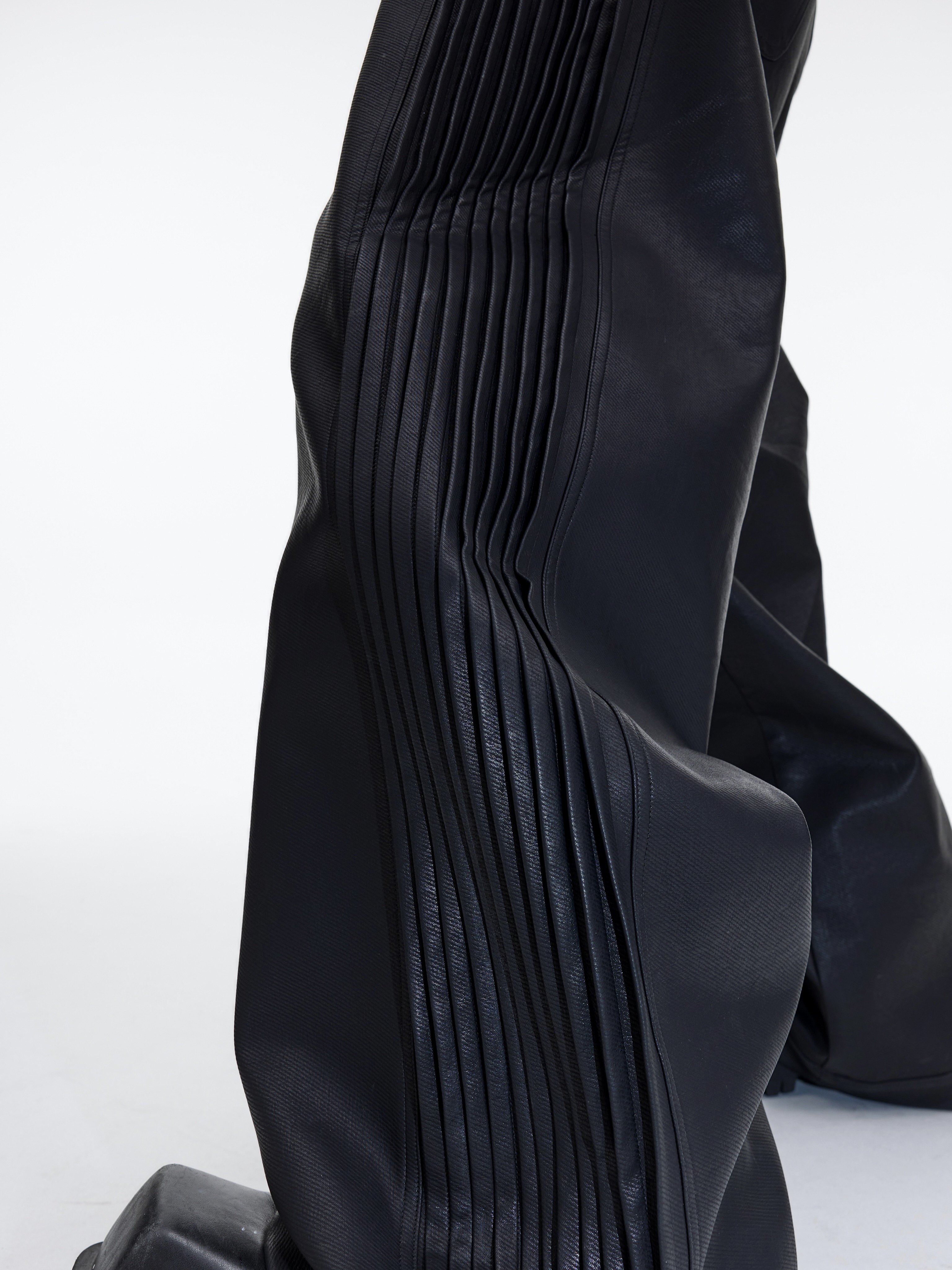 Pleated Loose Straight-Leg Leather Pants