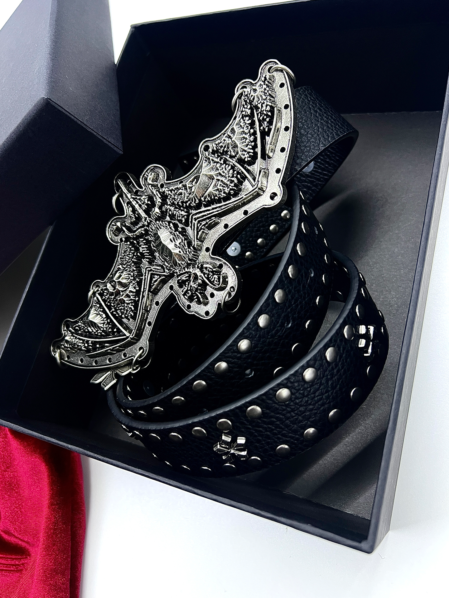 Inverted Bat Metal Belt