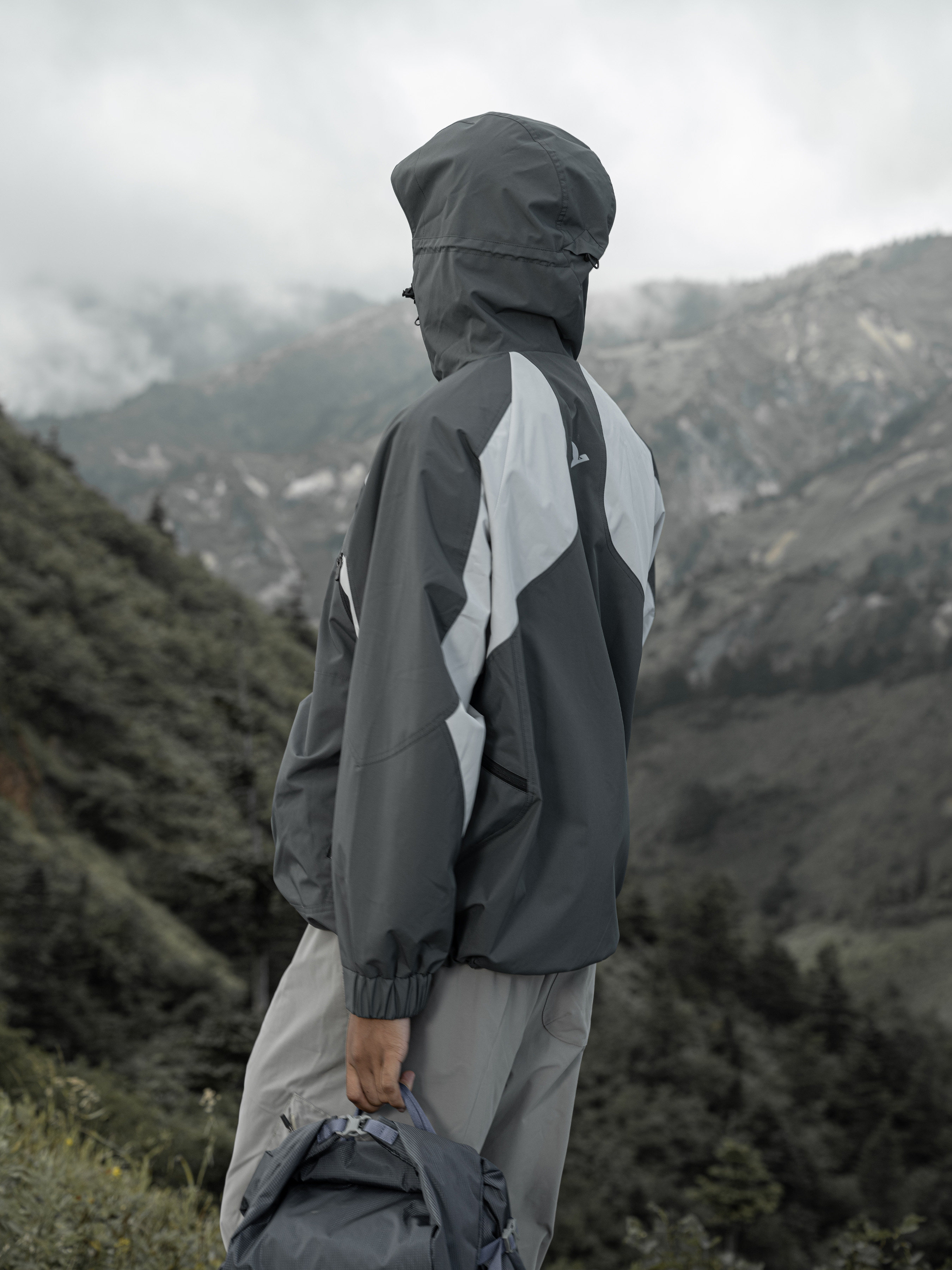 Color-Block Windproof & Water-Repellent Hooded Jacket