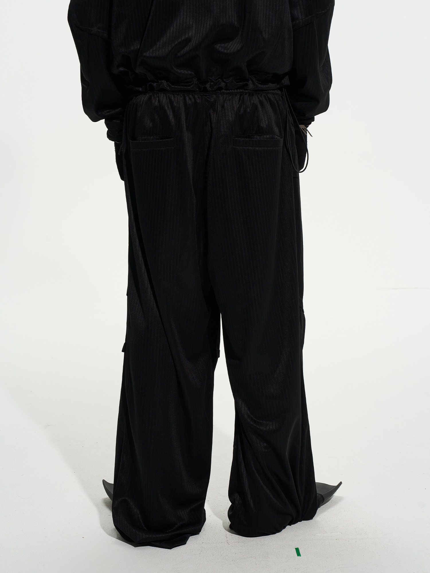 Guard Stripe Sport Pants