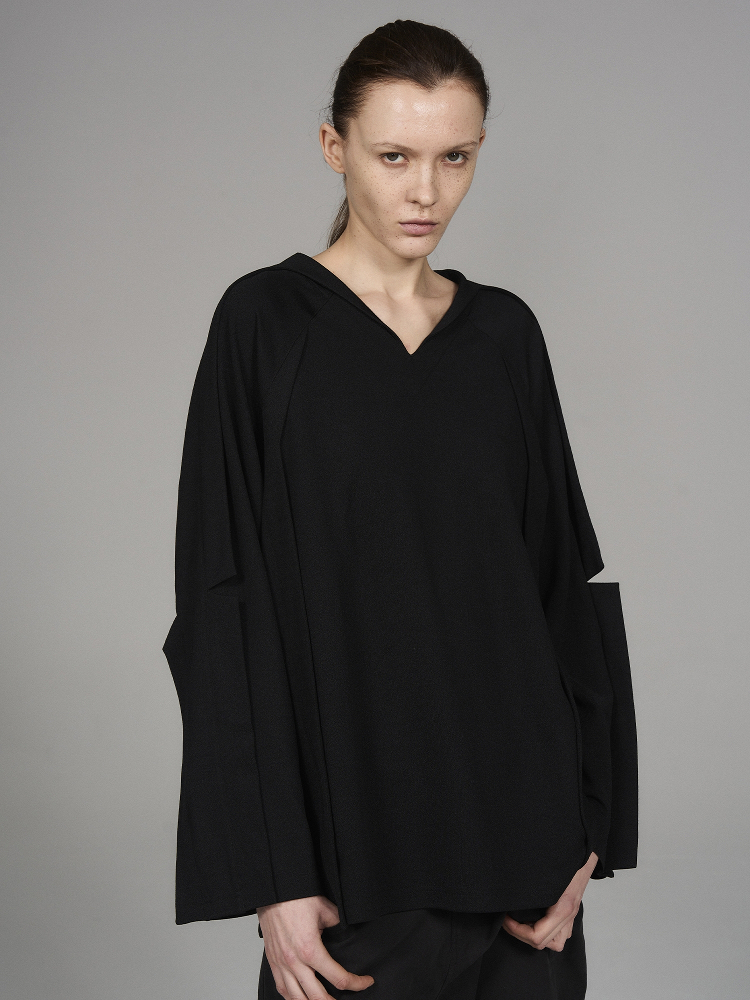 BLINDNOPLAN Level Series V-Neck Flying Panel Long-Sleeve T-Shirt