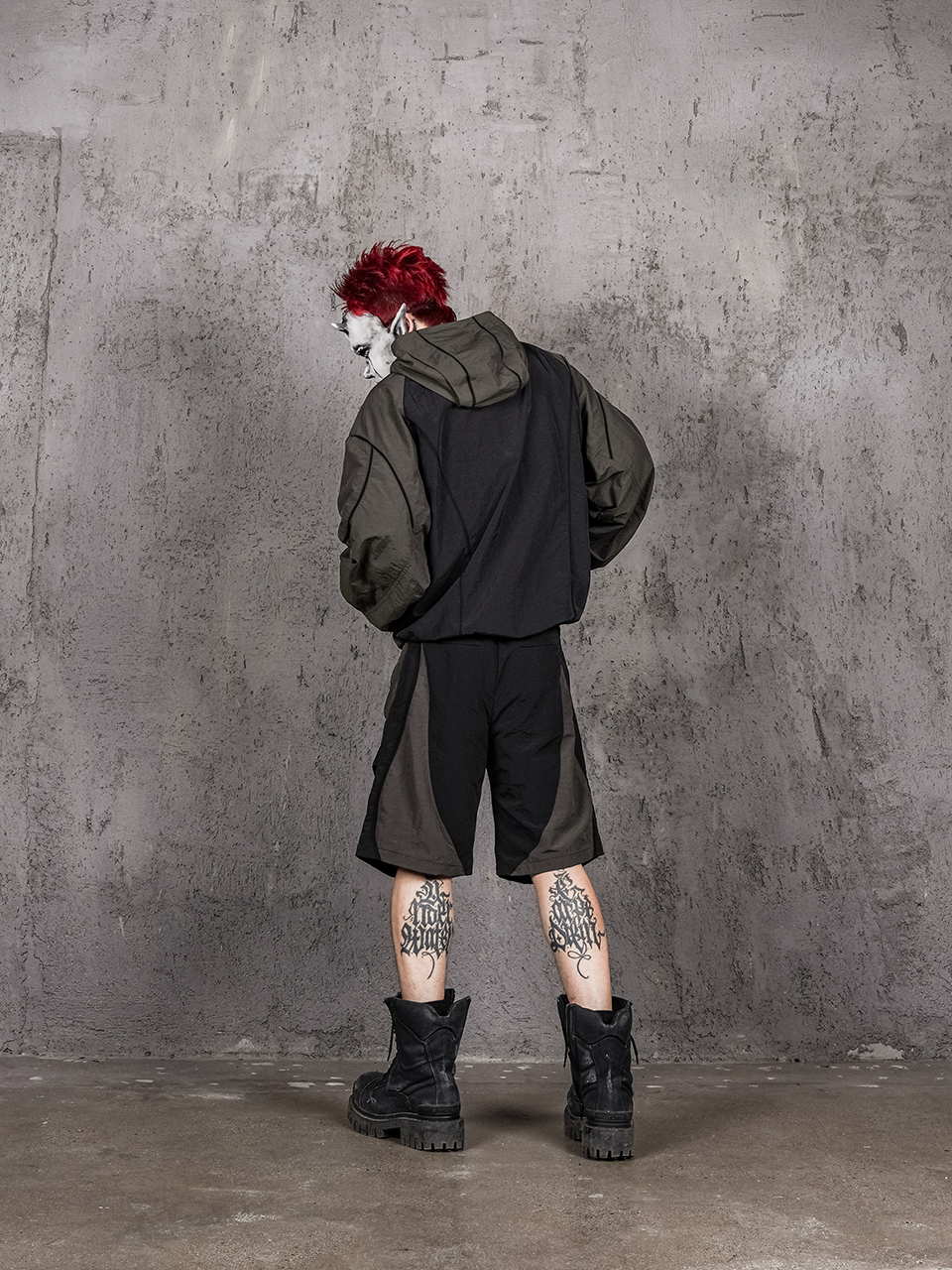 UNDERWATER Dull Leaf Shorts