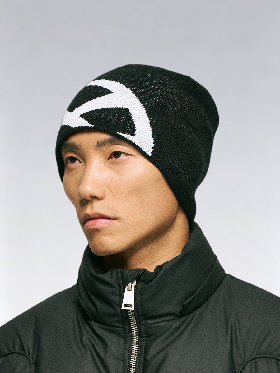 Chaotic Knilled Beanie