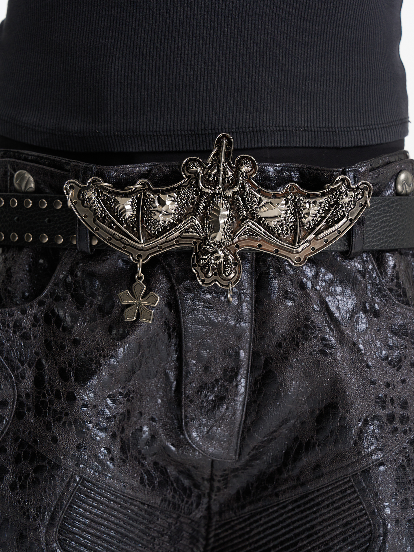 Inverted Bat Metal Belt