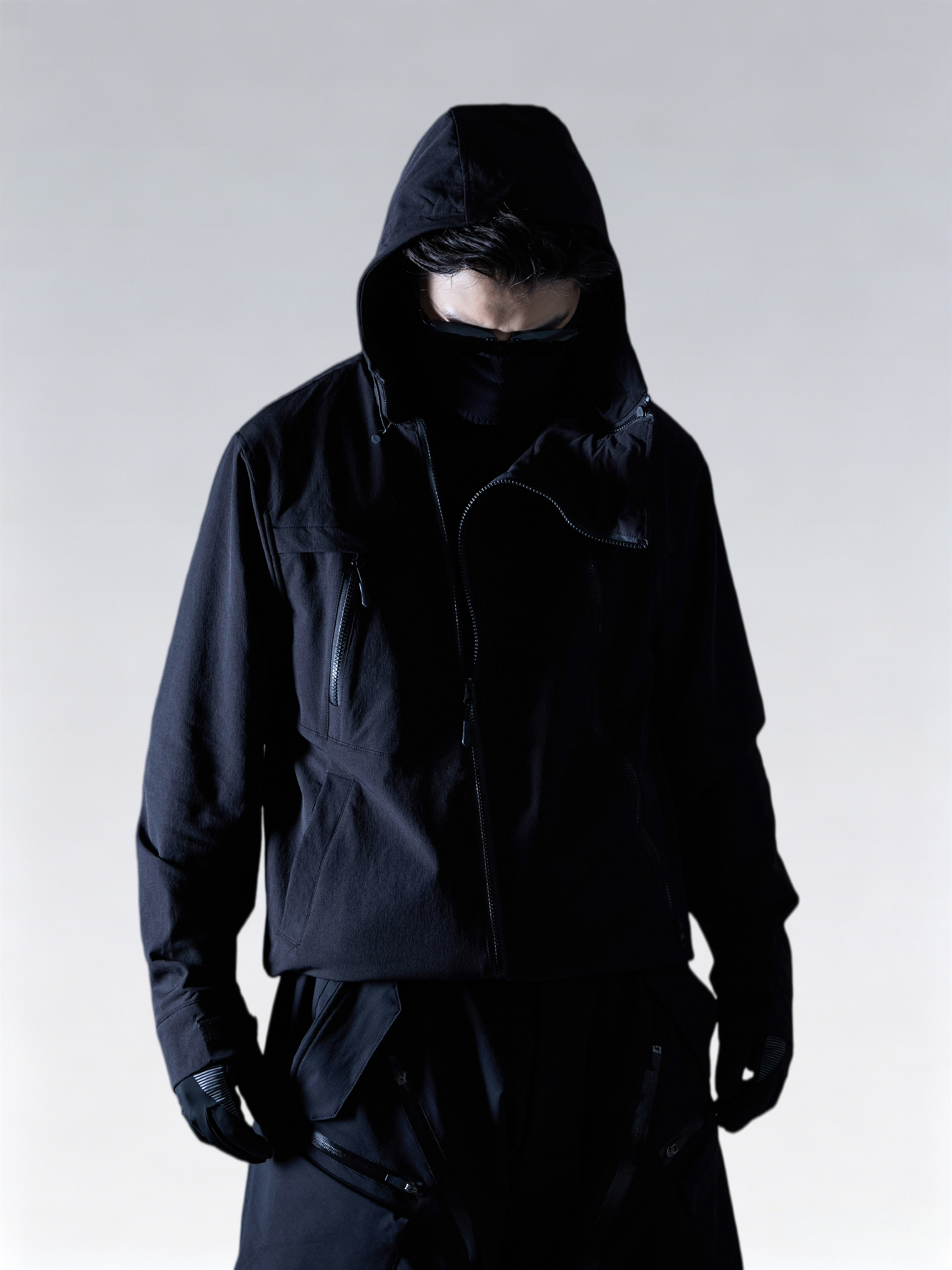 Dual Closure System Softshell Commuter Jacket