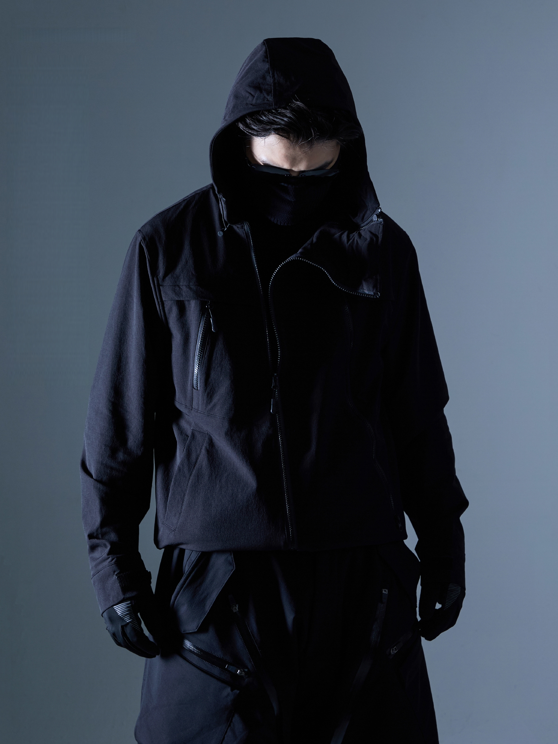 Dual Closure System Softshell Commuter Jacket