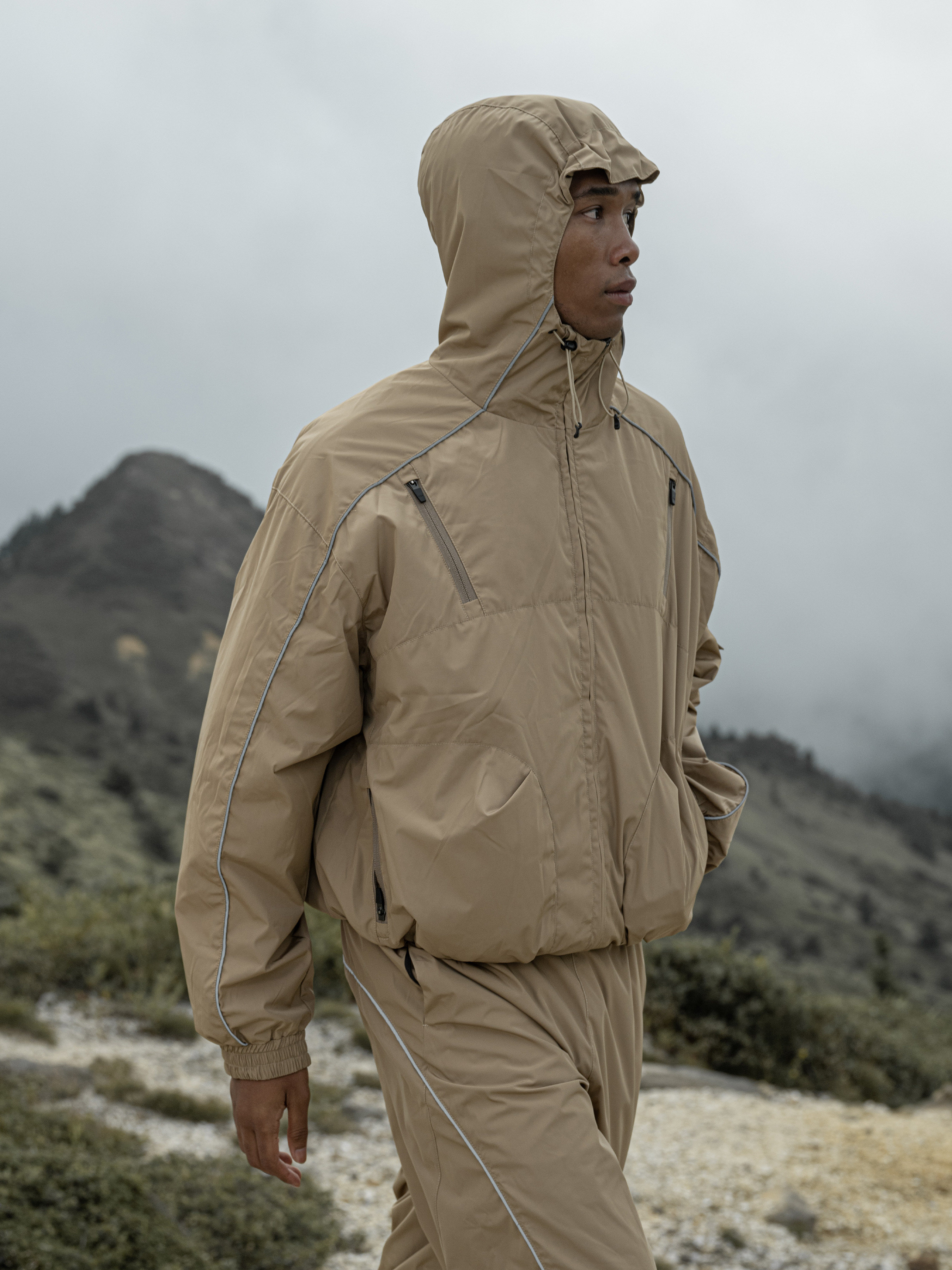 Lightweight Outdoor Water-Repellent Jacket