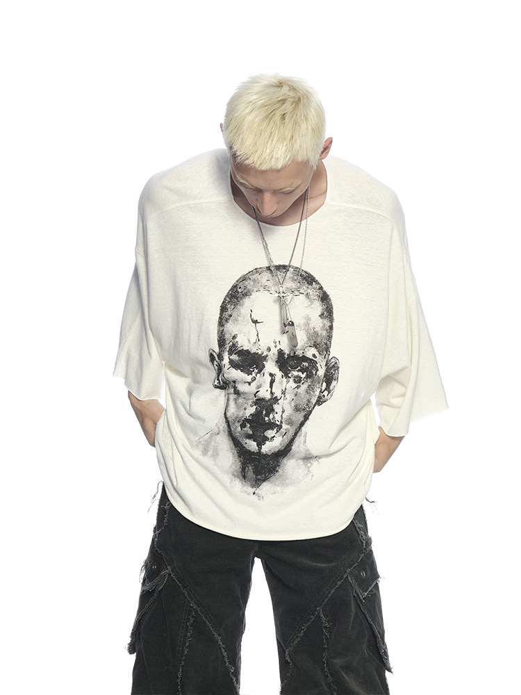 FIGHTER Portrait Graphic Cropped Sleeve Tee
