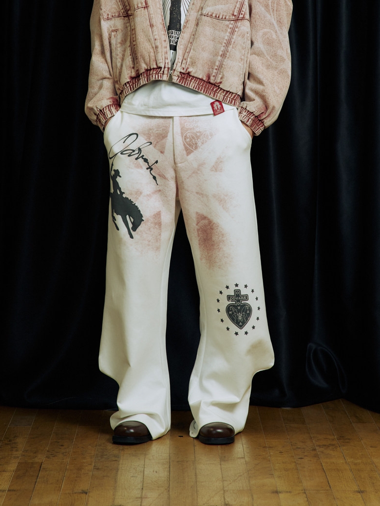 Heart of ODVAHA Sweatpants