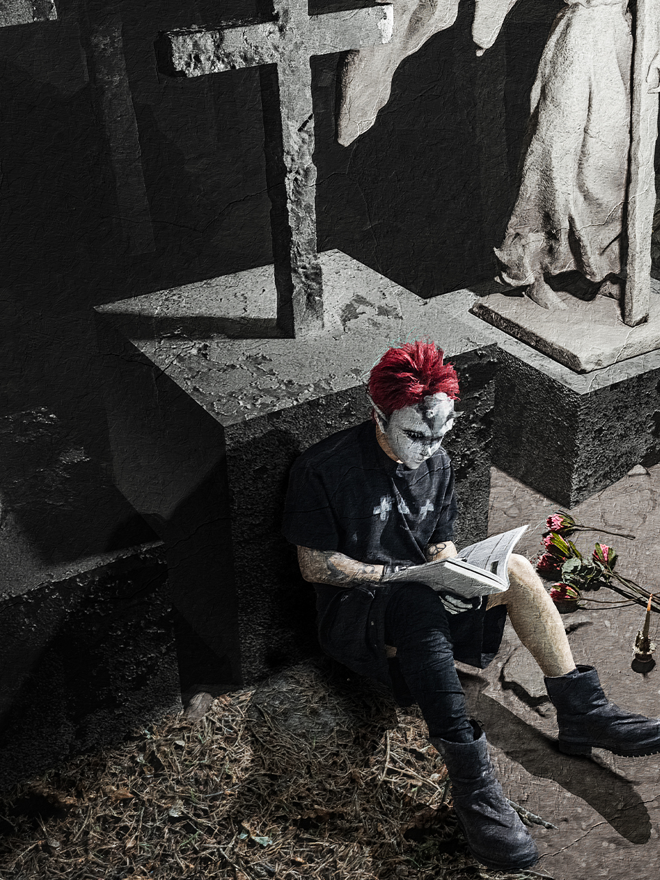 UNDERWATER Cross Tomb Tee