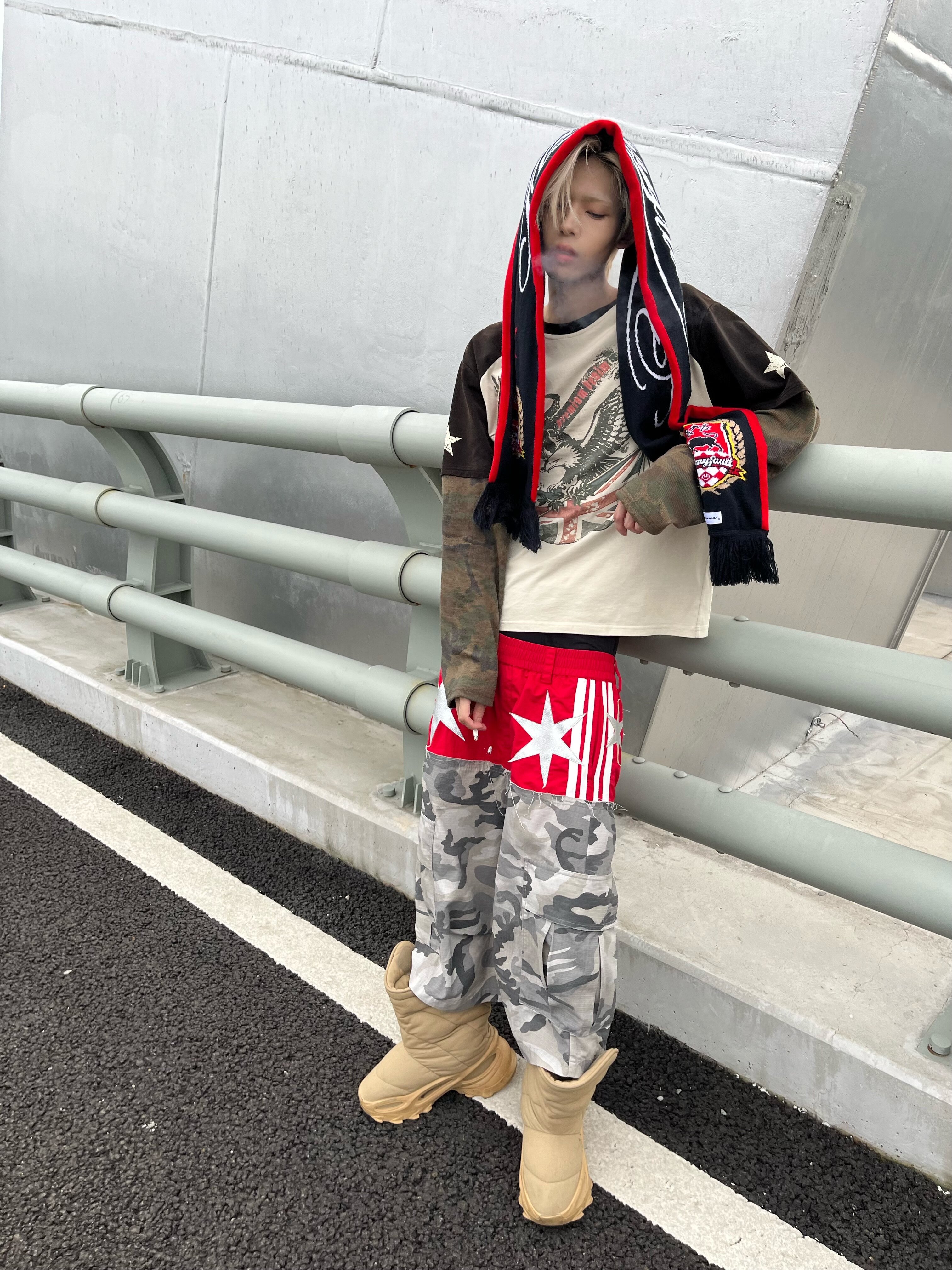 “Polaris“ Reconstructed Camouflage Capris