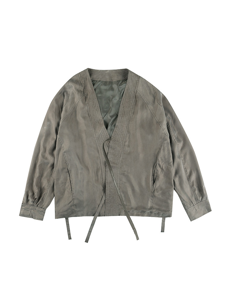 LOUVER Structured Ribbon Robe