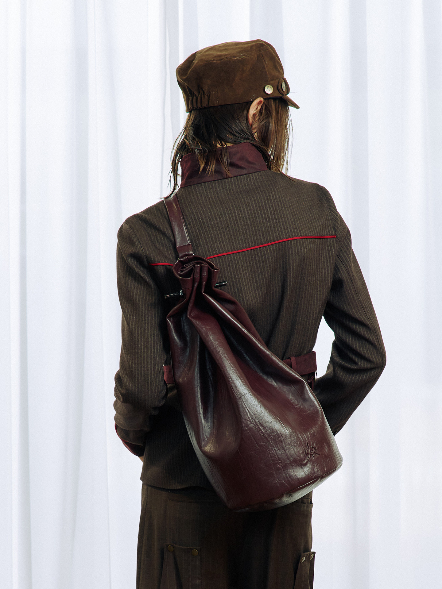 Spiral End Arrow Tube Bag