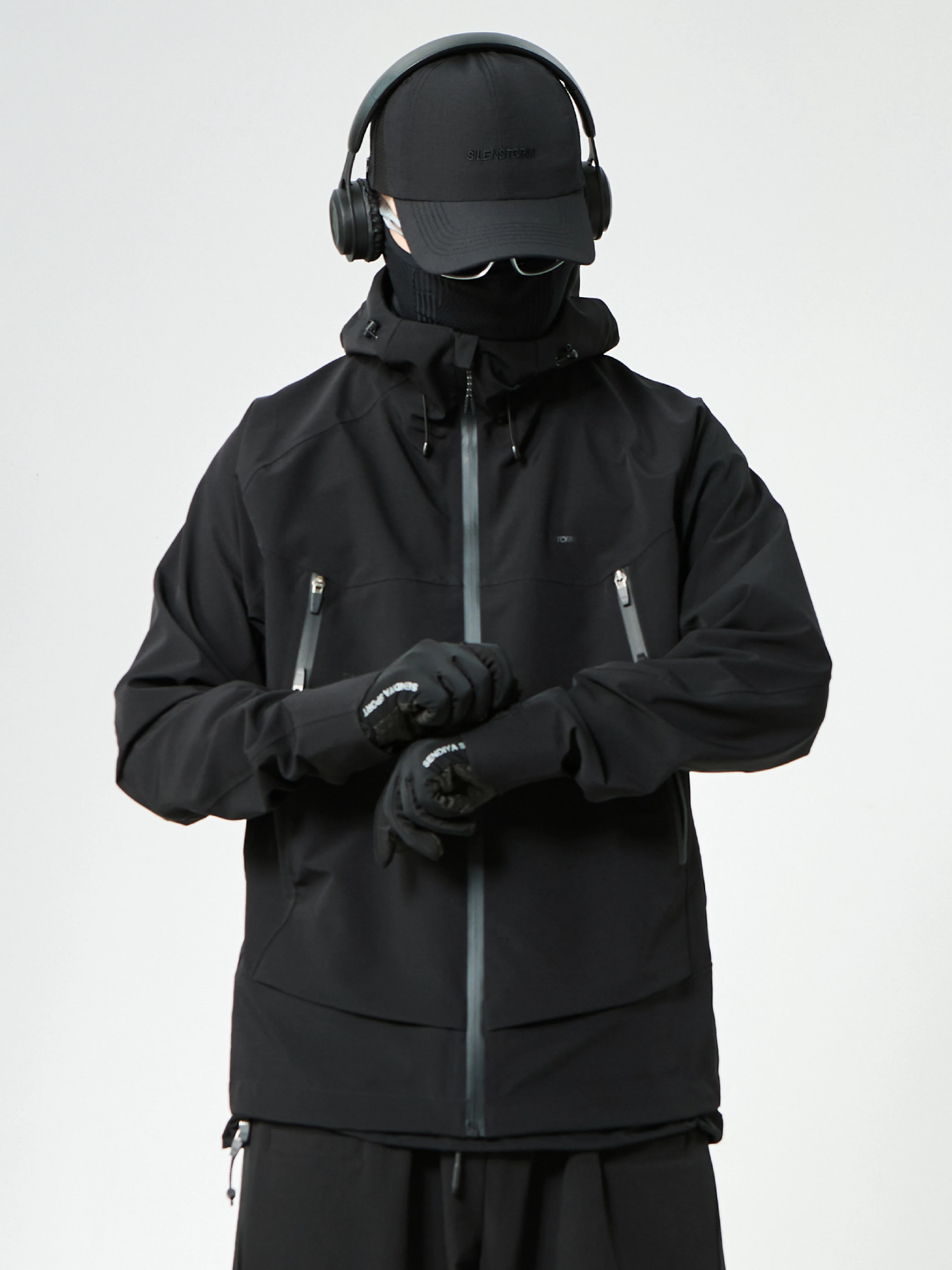 Full-Seam Taped Outdoor Jacket