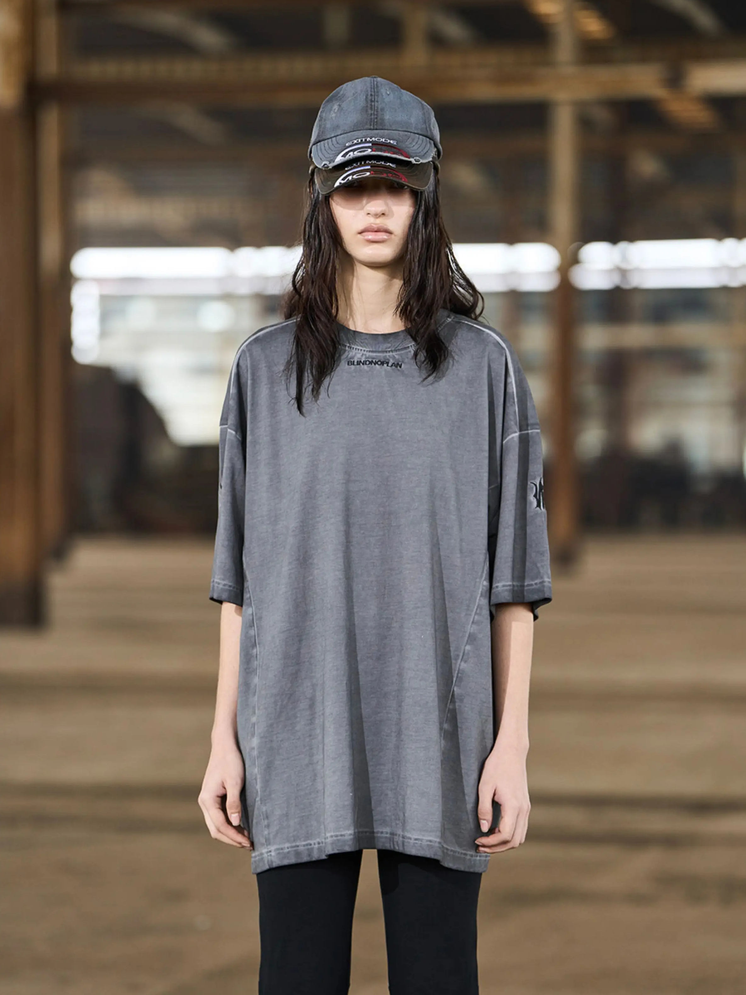 Washed and Distressed Basic Embroidered T-shirt