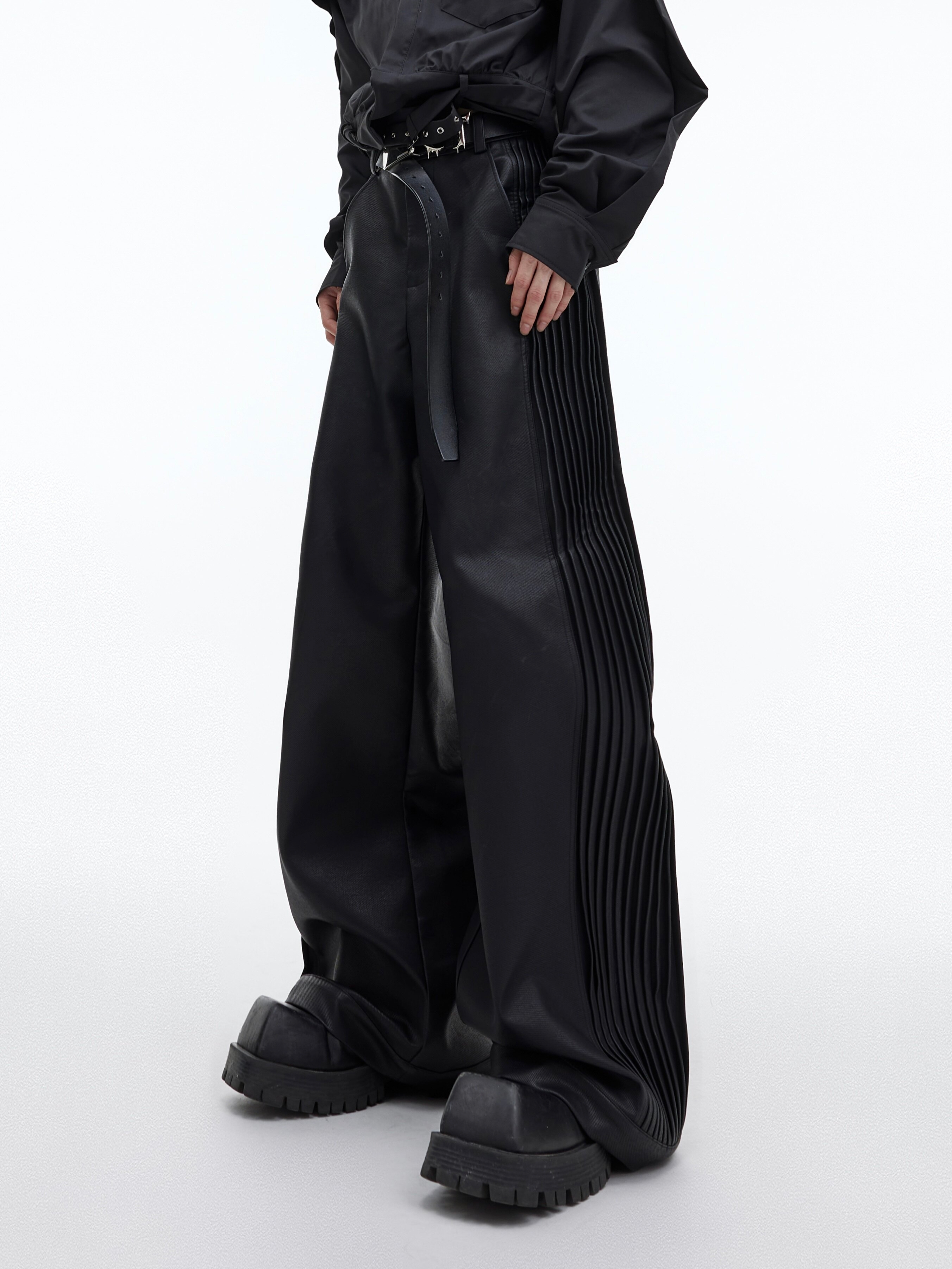 Pleated Loose Straight-Leg Leather Pants