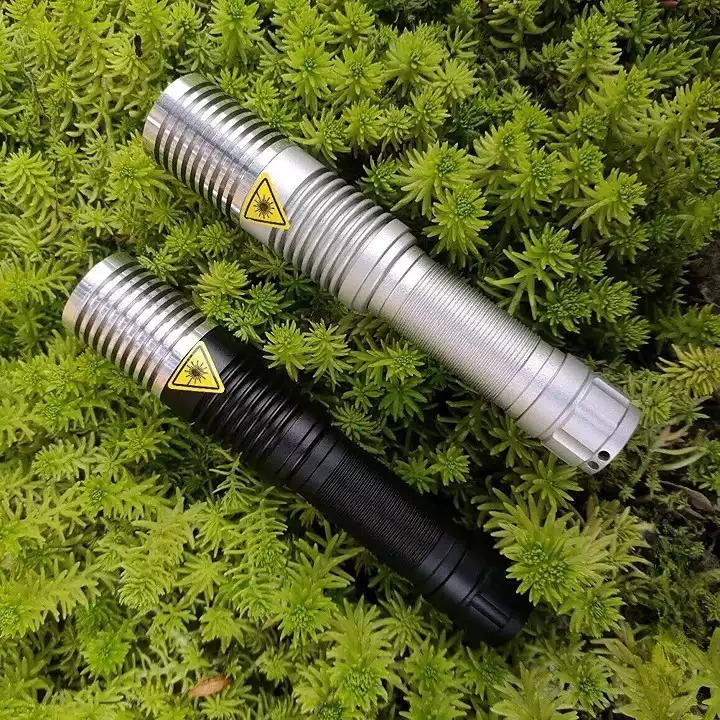 Long Range 638nm 1390MW Red Laser Pointer