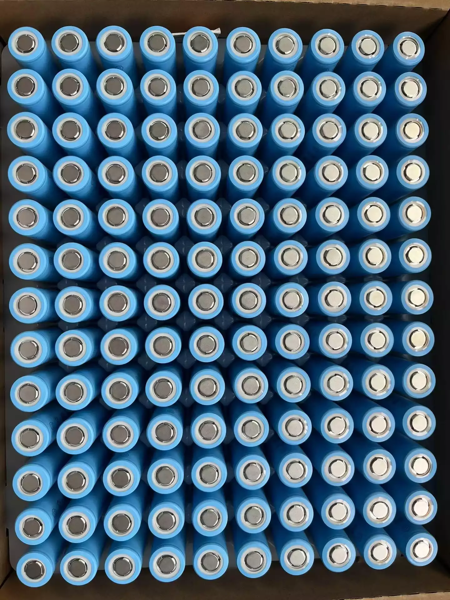 Customized 4000mAh Rechargeable 21700 Batteries 70A Discharge Capacity