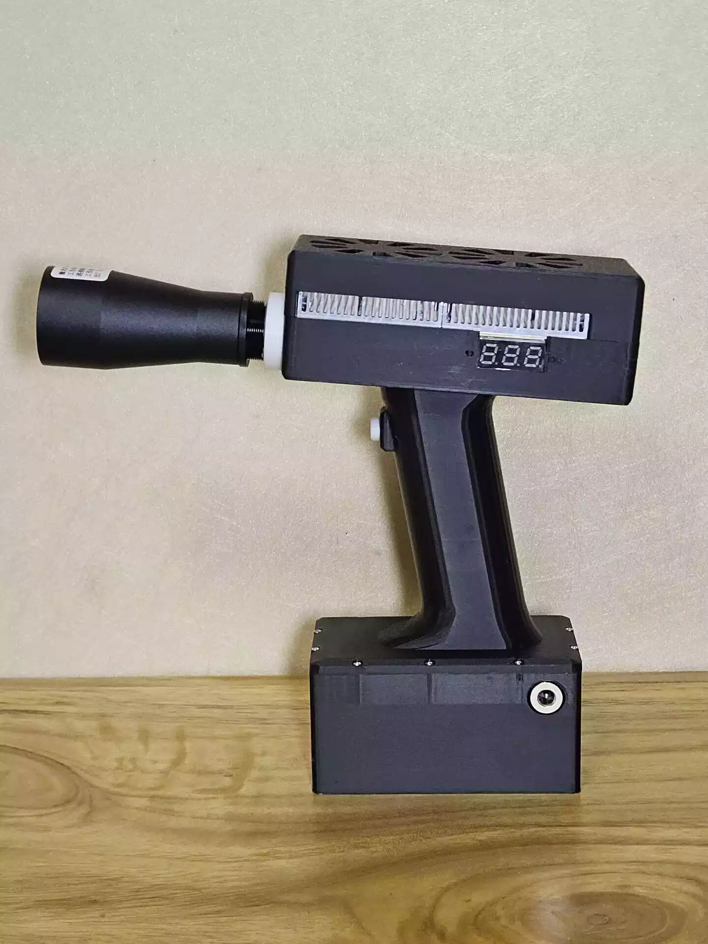 Powerful 130W 900-1100nm IR Laser Pointer