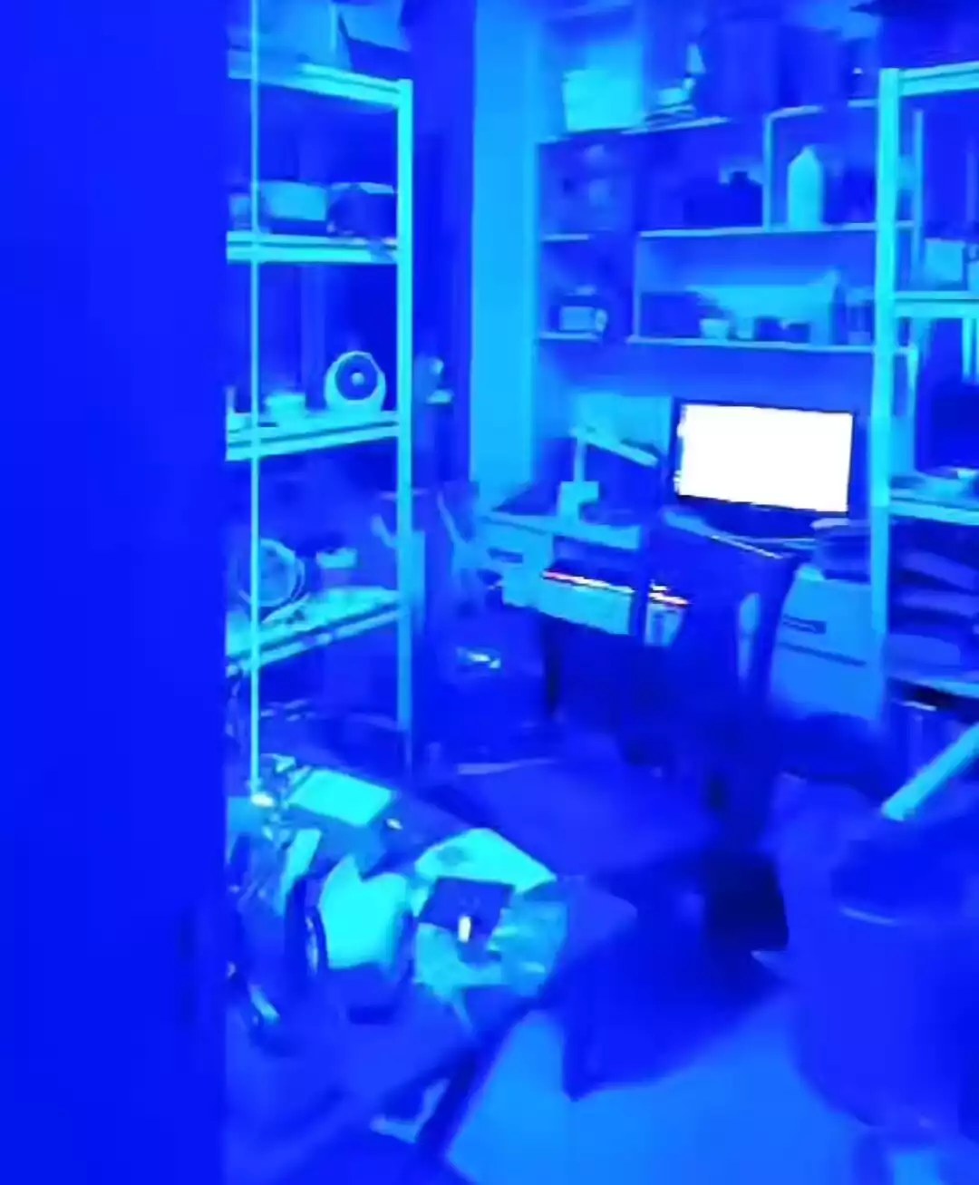 World's First Handheld RGB Laser Dazzler