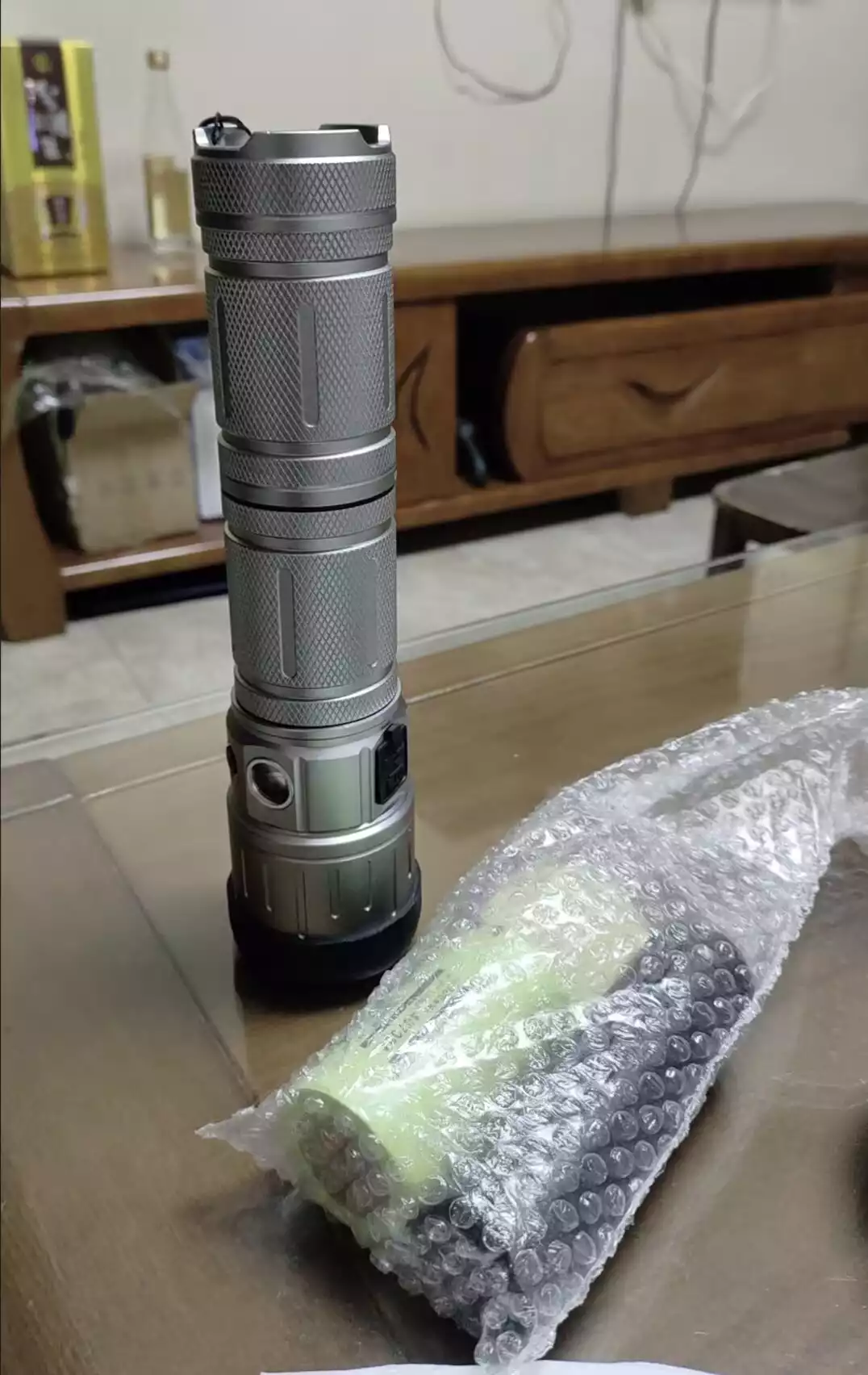  Super Bright Rechargeable Flashlight