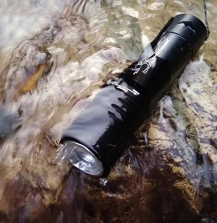 【SG-XP-013】🔥⏰Professional Diving Flashlight IP88 Waterproof