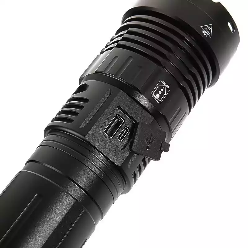 New Design Super Bright Long Range Flashlight