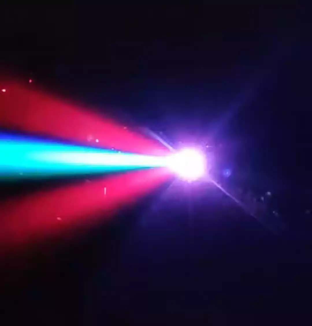 World's First Handheld RGB Laser Dazzler