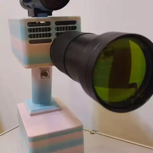 Powerful 500W Handheld IR Laser Pointer With Safety Keys And Battery Display