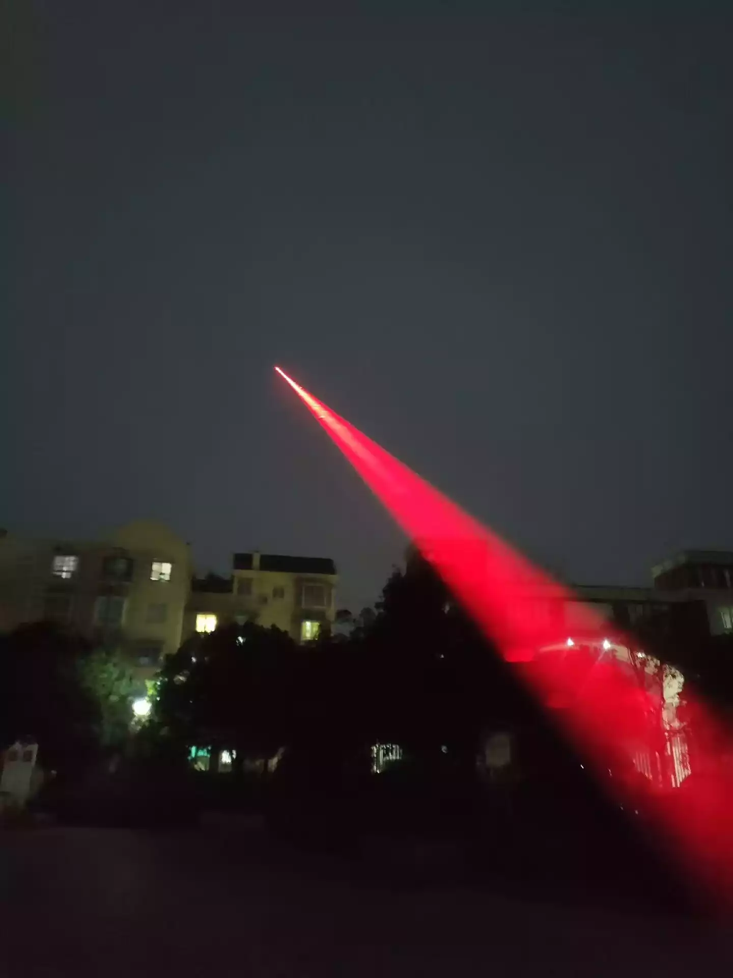Long Range 638nm 1390MW Red Laser Pointer