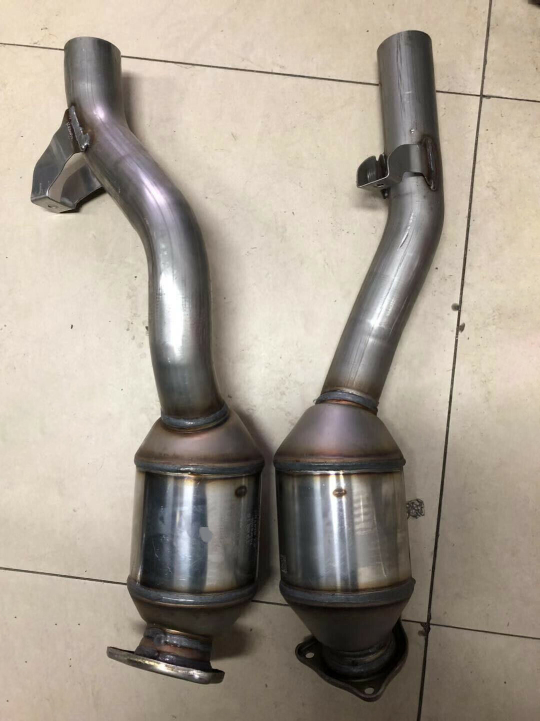 2011-2014 Porsche Rear Catalytic Converter Exhaust Pipe for Porsche 4.8L V8 Gas Without turbocharger