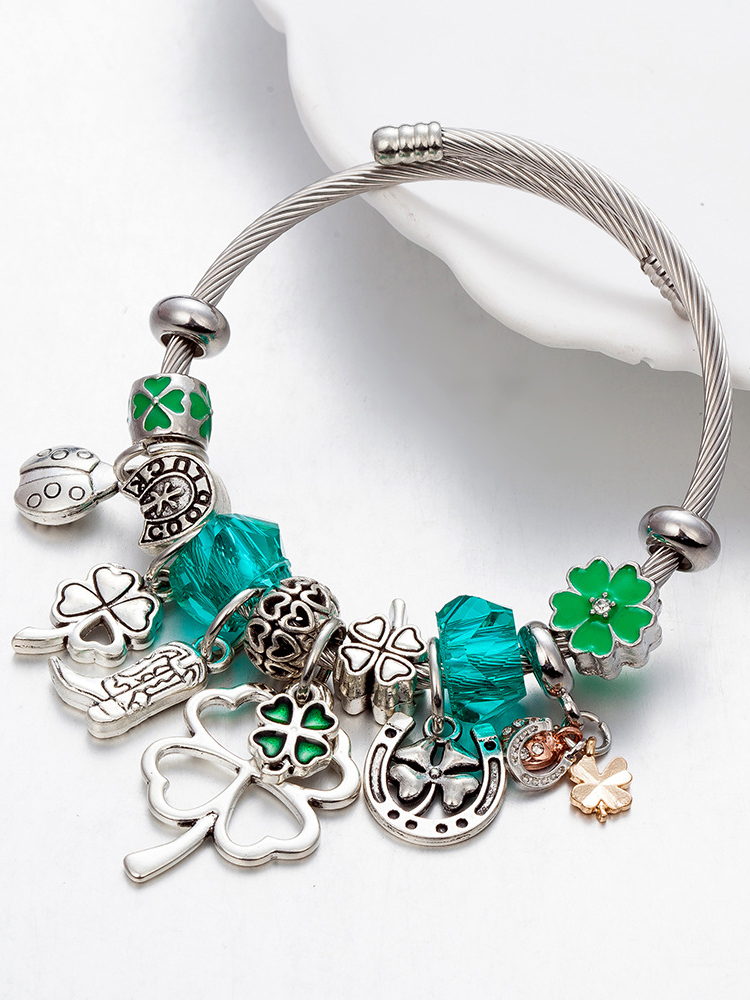 Green Four Leaf Clover Crystal Beaded Band