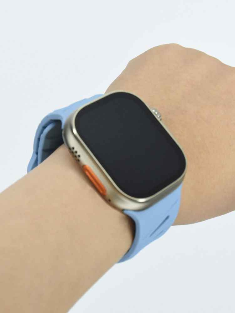 Slanted Hole Breathable Sports Silicone Band