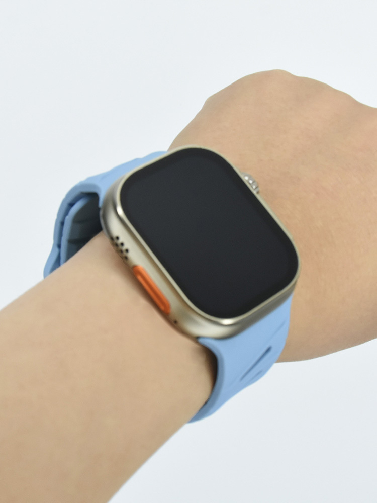 Slanted Hole Breathable Sports Silicone Band