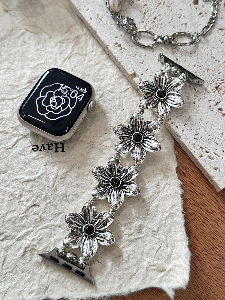 Six-leaf Flower Stitching Stainless Steel Band