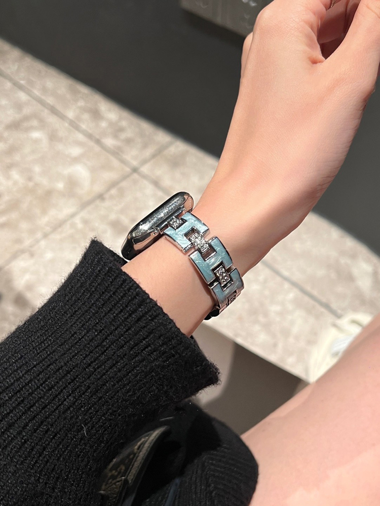Gorgeous H Chain Stainless Steel Band