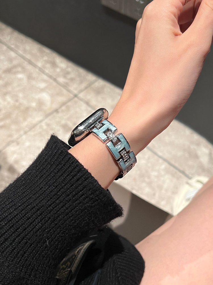 Gorgeous H Chain Stainless Steel Band