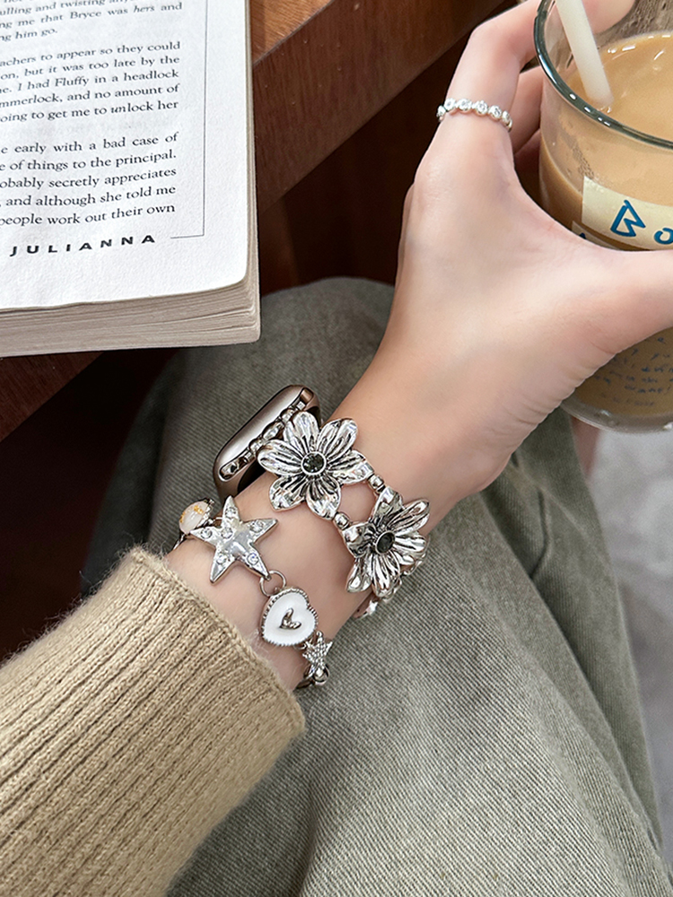 Six-leaf Flower Stitching Stainless Steel Band