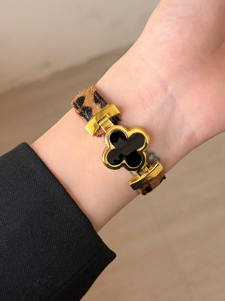 Clover Magnetic Leopard Leather Band for Apple Watch