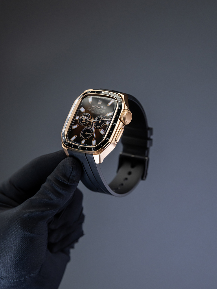 Integrated Protective Case with Scale Silicone Band