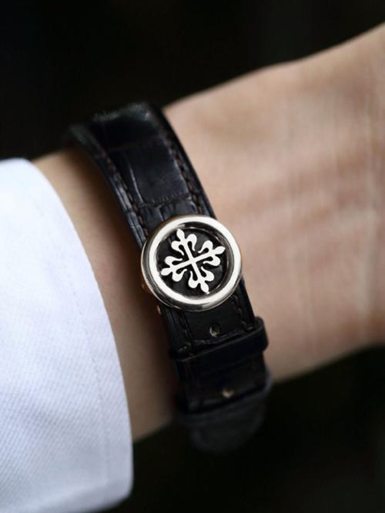 Bamboo Pattern Lantern Buckle Premium Leather Band