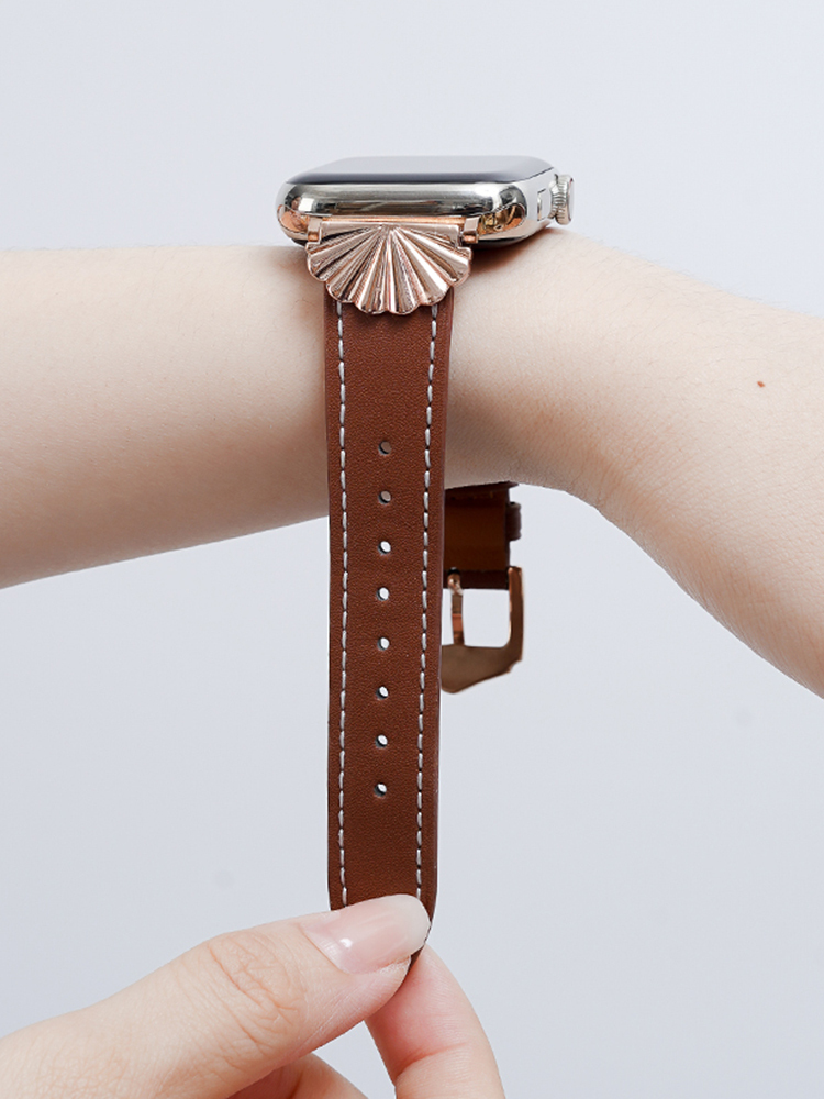 Fan Buckle Leather Band