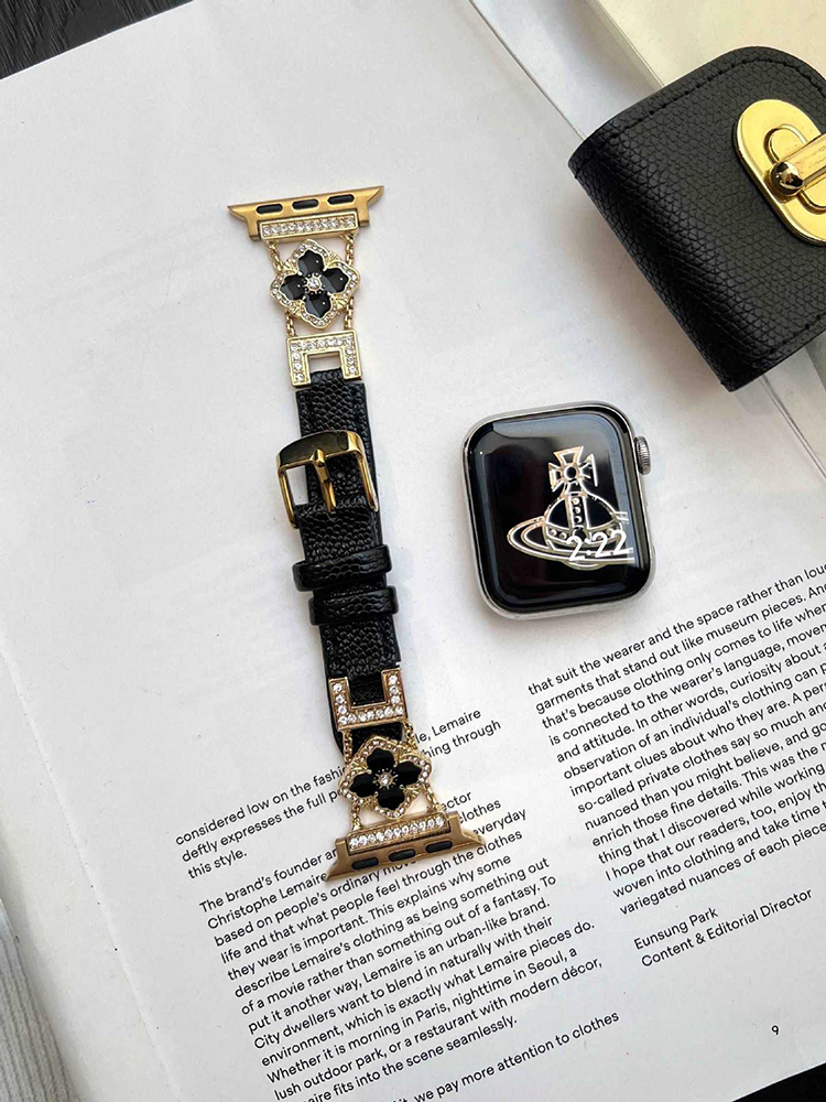 Exotic Four-Leaf Clover Buckle Leather Band