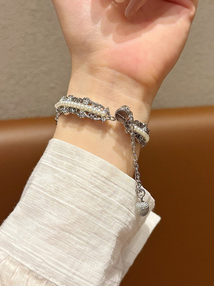 Flower Diamonds with Pearls Stainless Steel Band