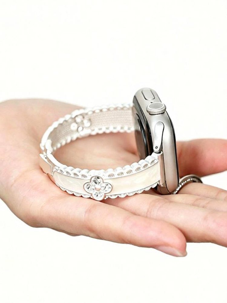 Lace-edged Four-leaf Clover Metal Band for Apple Watch