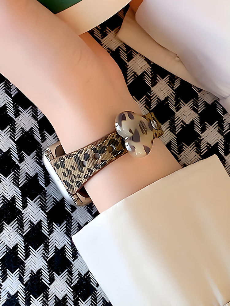 Leopard Curve Leather Band for Apple Watch