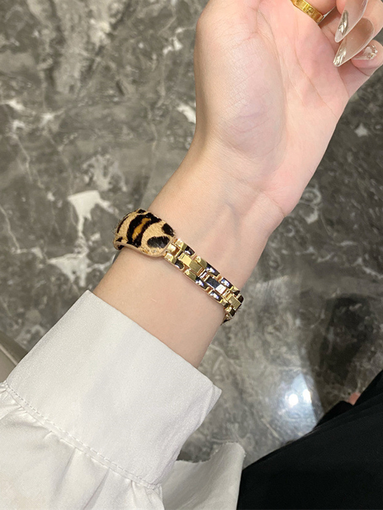 D-shaped Buckle Bracelet Leopard Leather Band